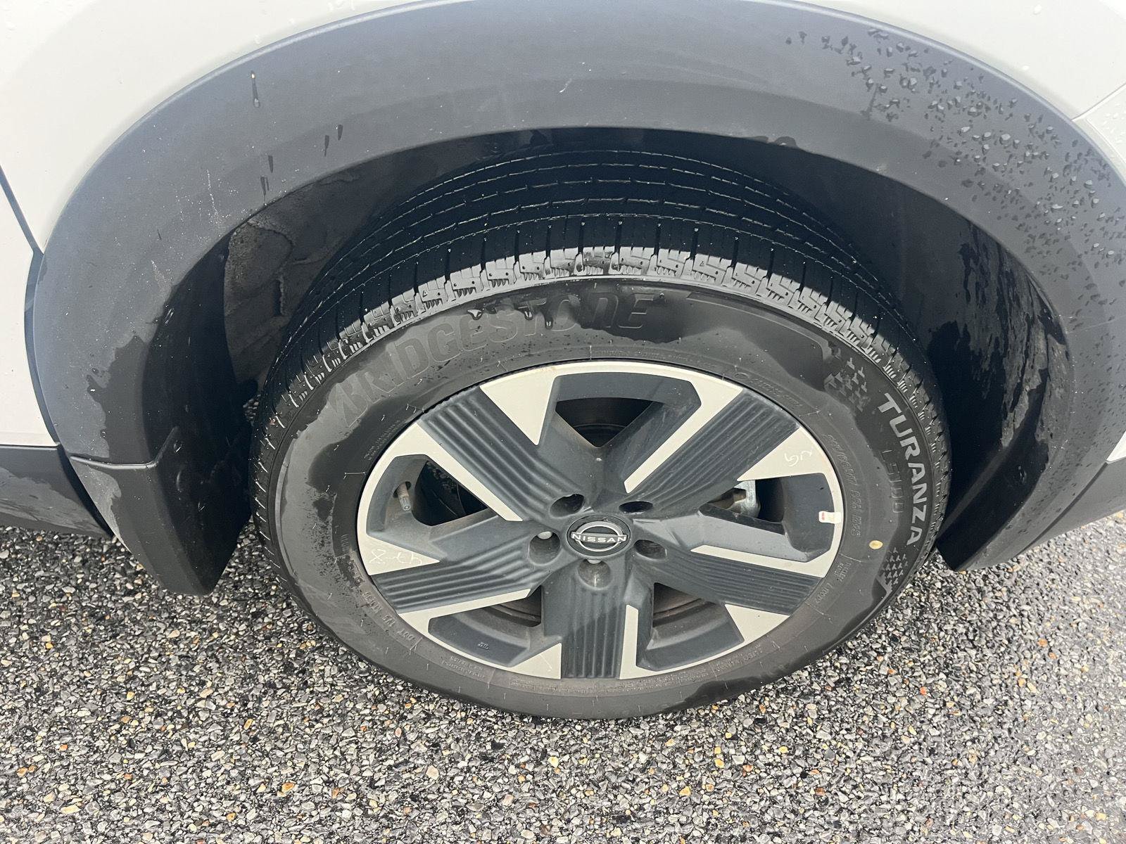 Certified 2025 Nissan Kicks SV AWD/4WD image 9