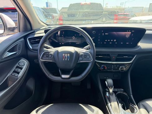 Used 2024 Buick Encore GX Sport Touring image 11