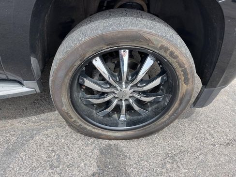 Used 2015 Chevrolet Tahoe LT w/ Luxury Package image 21