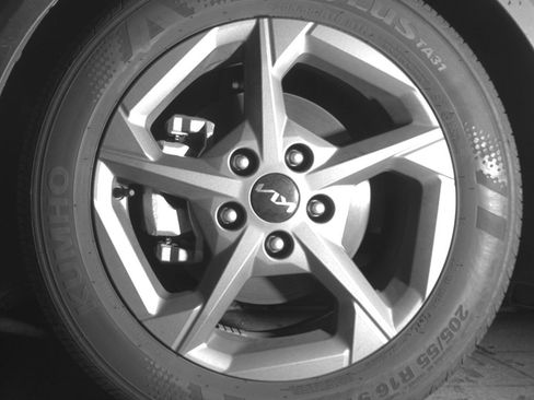 Used 2025 Kia K4 LXS image 12