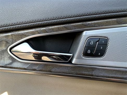 Used 2019 Lincoln Nautilus Reserve w/ Ultimate Package image 34