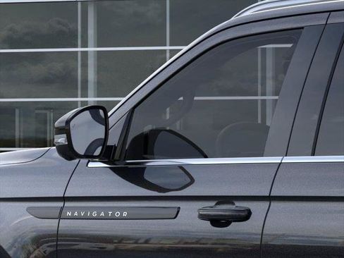 New 2026 Lincoln Navigator L Black Label AWD/4WD image 20