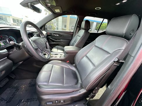 Certified 2023 Chevrolet Traverse RS FWD image 21