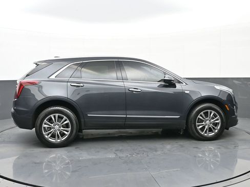 Used 2023 Cadillac XT5 Premium Luxury image 2
