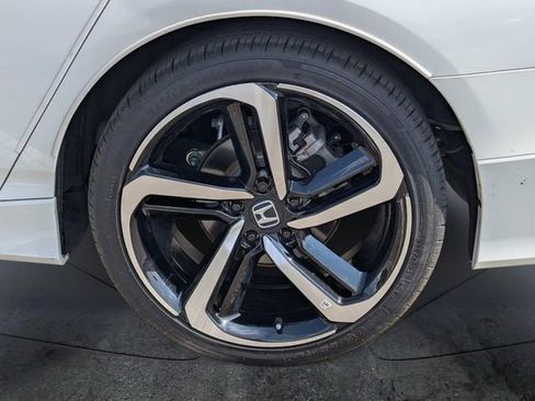 Used 2022 Honda Accord Sport image 11