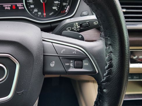 Used 2021 Audi Q5 Premium w/ Convenience Package image 20