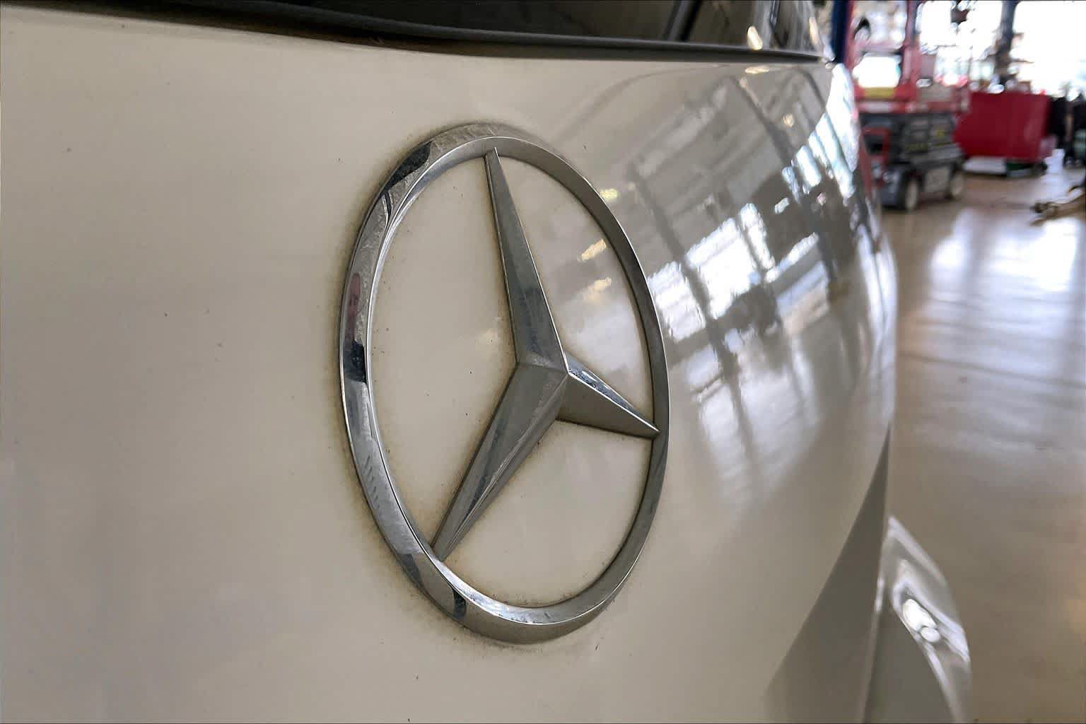 Used 2015 Mercedes-Benz GLK 350 2WD image 30