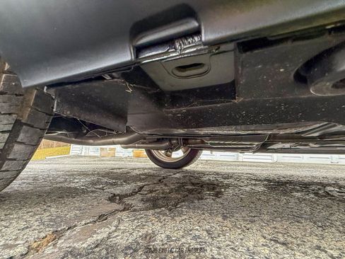 Used 2010 Dodge Challenger R/T w/ Mopar 10 Pkg image 85