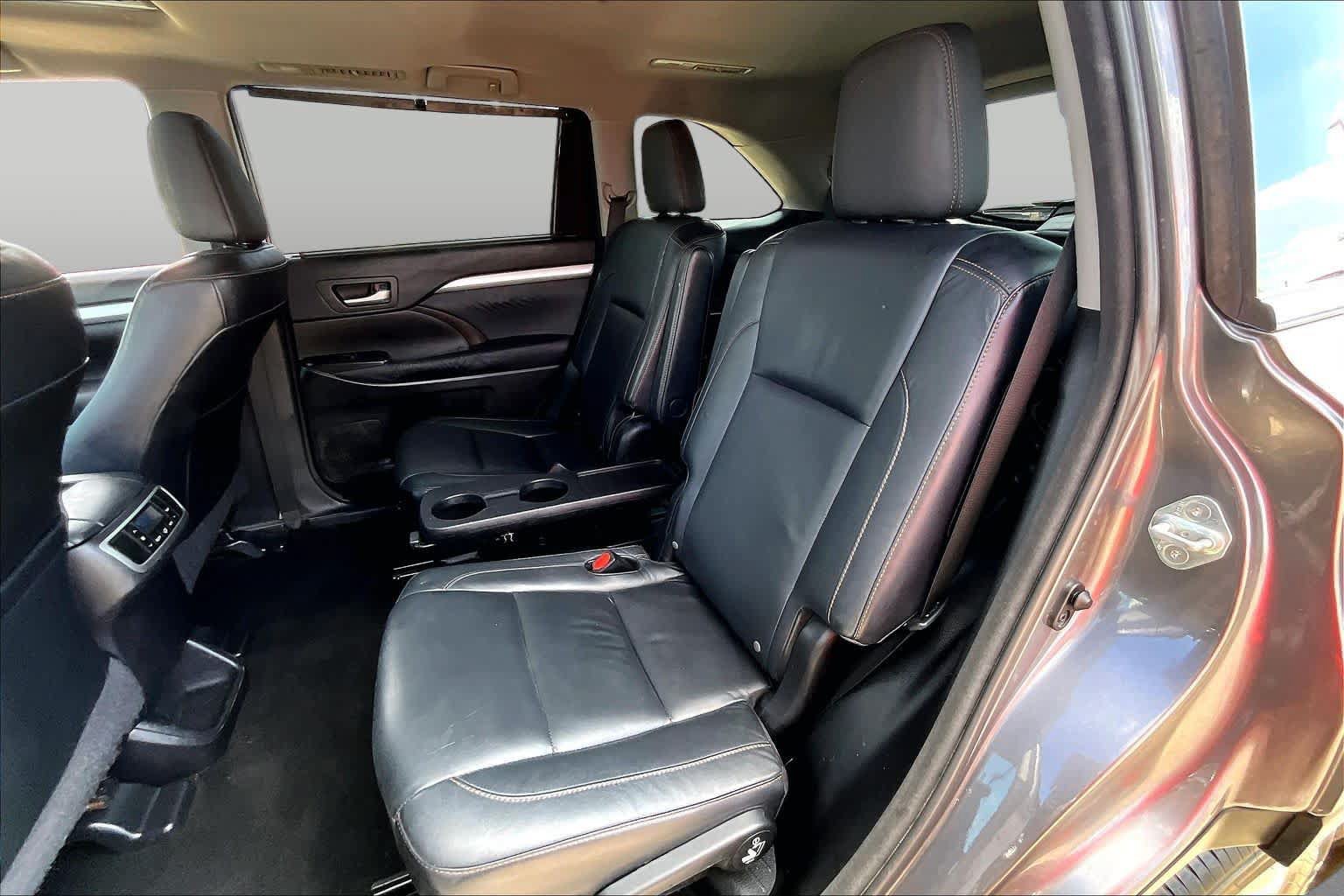 Used 2015 Toyota Highlander XLE FWD image 20