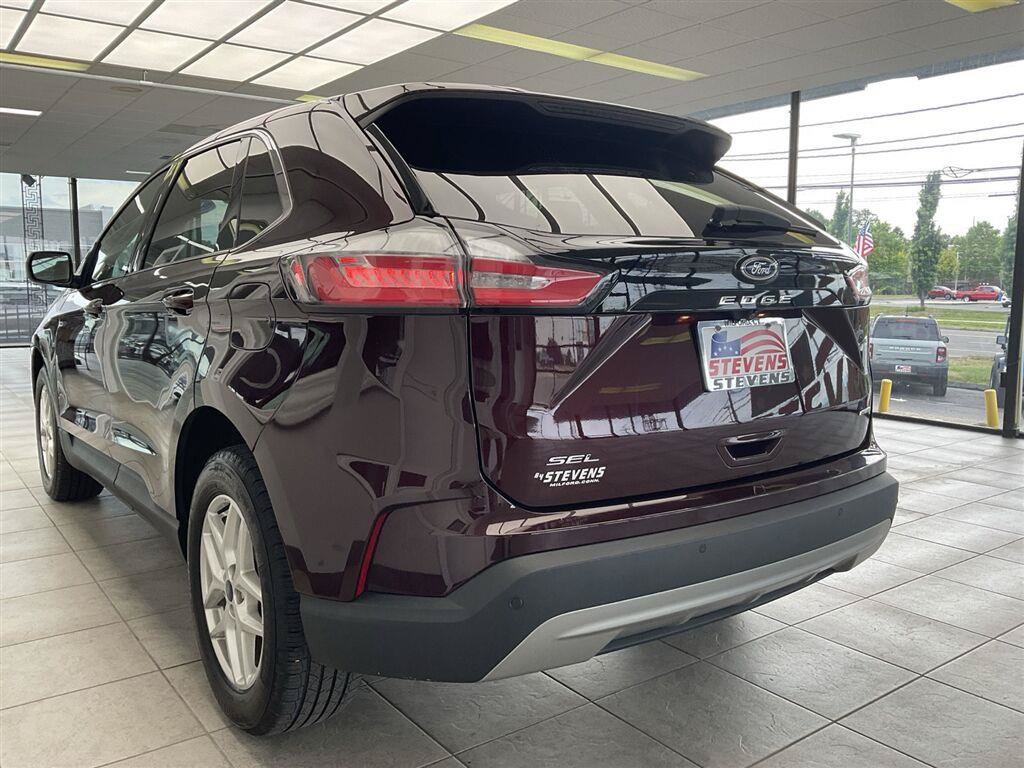 Used 2022 Ford Edge SEL w/ Convenience Package AWD/4WD image 6