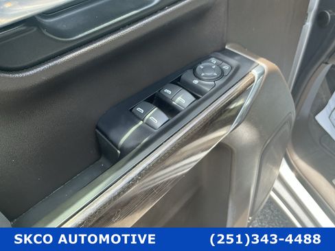 Used 2019 Chevrolet Silverado 1500 LT w/ Convenience Package AWD/4WD image 22
