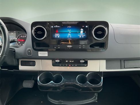 Used 2019 Mercedes-Benz Sprinter 170 image 20