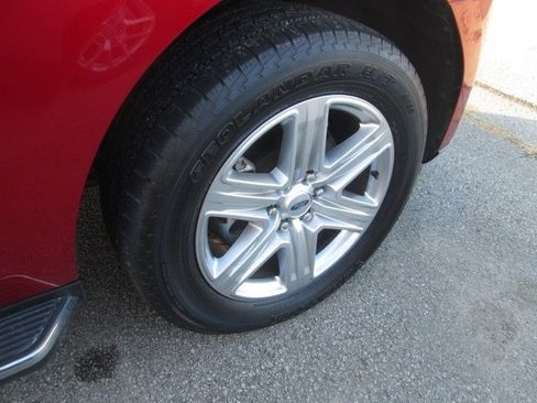 Used 2021 Ford Expedition XLT image 7