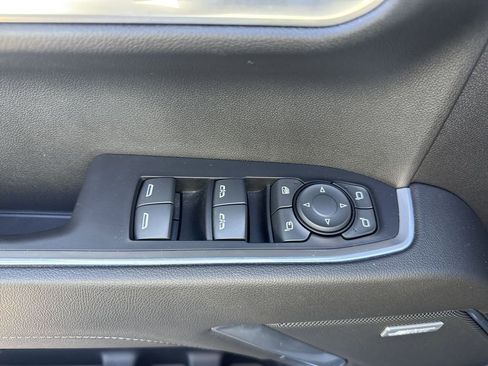 Certified 2022 GMC Sierra 1500 SLT w/ SLT Convenience Package image 22