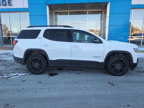 Used 2023 GMC Acadia SLE w/ Driver Convenience Package image 1