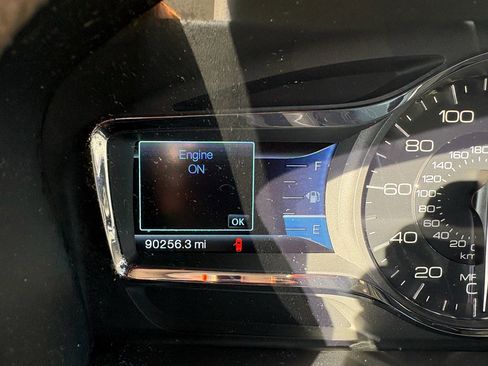 Used 2013 Lincoln MKX AWD image 19