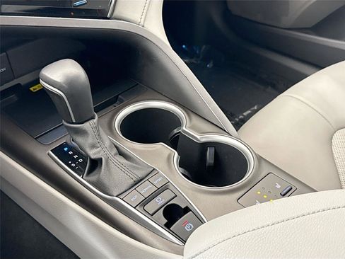 Certified 2022 Toyota Camry XLE image 26