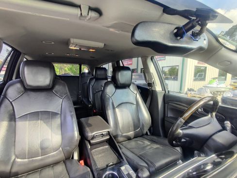 Used 2017 Buick Enclave Leather image 7