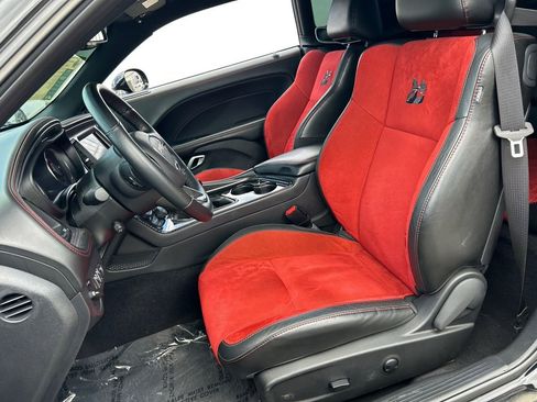 Used 2023 Dodge Challenger R/T Scat Pack image 7