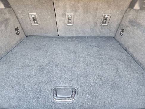 Used 2024 Cadillac XT4 Premium Luxury image 32