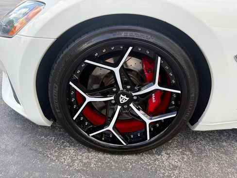 Used 2018 Maserati GranTurismo Sport RWD image 21