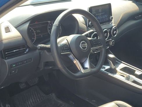 Certified 2023 Nissan Sentra SR w/ SR Premium Package FWD image 8