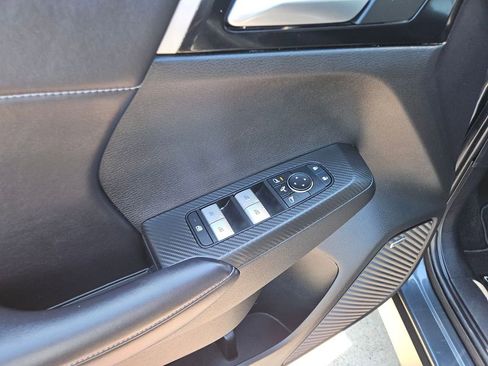 Used 2025 Mitsubishi Outlander SE FWD image 15