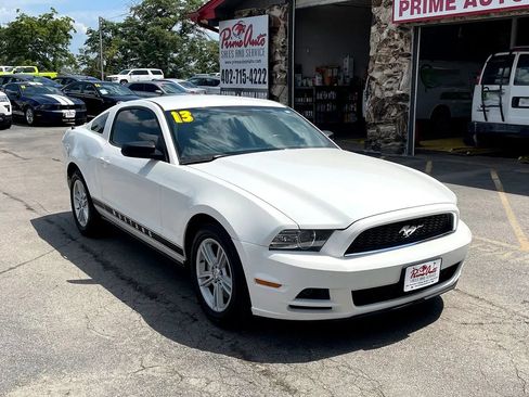 Used 2013 Ford Mustang Coupe RWD image 1