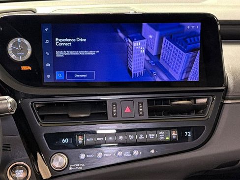 Used 2024 Lexus ES 350 Luxury w/ Technology Package image 17