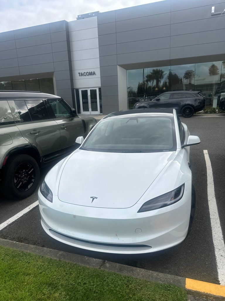 Used 2026 Tesla Model 3 RWD image 1