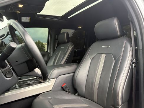 Used 2022 Ford F350 Platinum w/ FX4 Off-Road Package AWD/4WD image 7