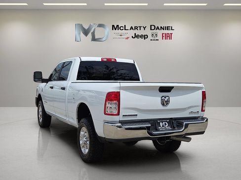 Used 2023 RAM 2500 Big Horn w/ Cold Weather Group AWD/4WD image 4