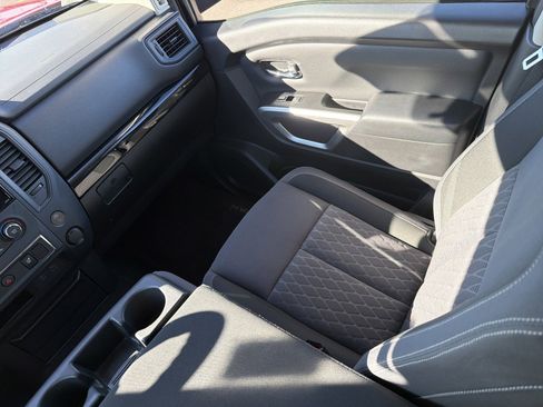 Used 2024 Nissan Titan SV w/ Accessory Utility Package image 11