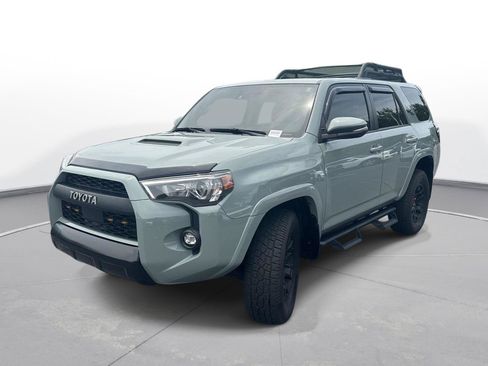 Used 2022 Toyota 4Runner TRD Off-Road Premium w/ Moonroof Package AWD/4WD image 2