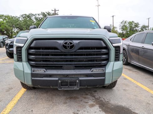 Used 2025 Toyota Tundra SR5 AWD/4WD image 3