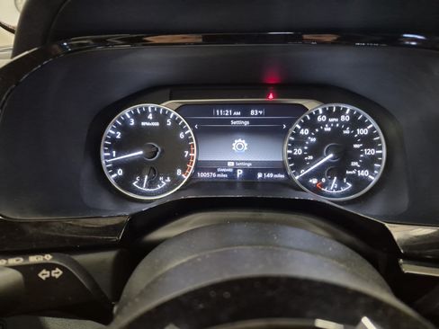 Used 2022 Nissan Pathfinder S FWD image 22