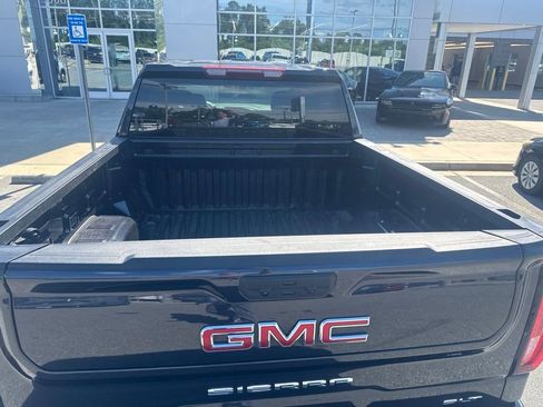 Used 2025 GMC Sierra 1500 SLT RWD image 11