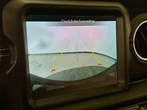 Used 2023 Jeep Wrangler Sahara w/ Cold Weather Group image 23