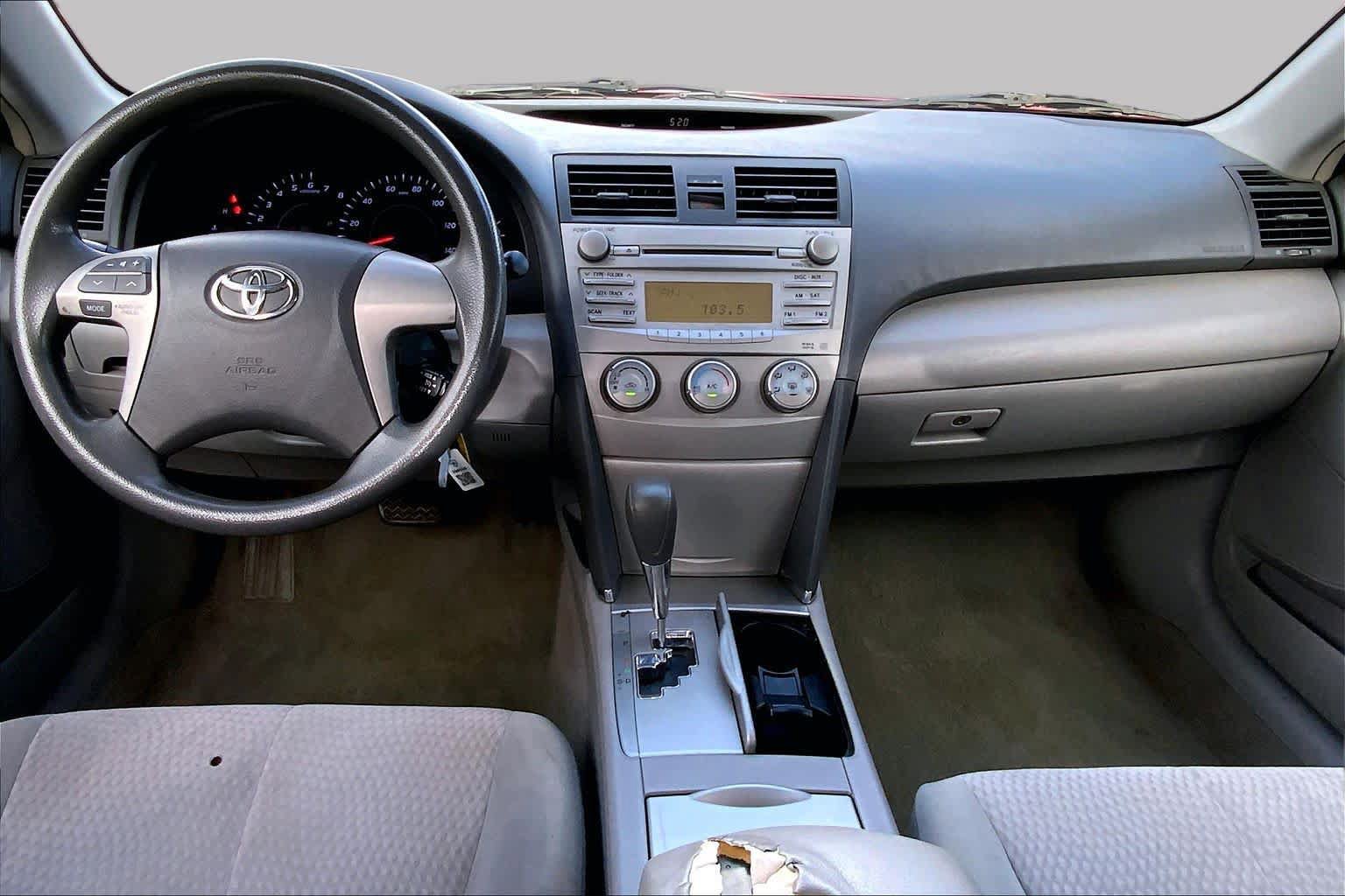 Used 2010 Toyota Camry LE FWD image 11