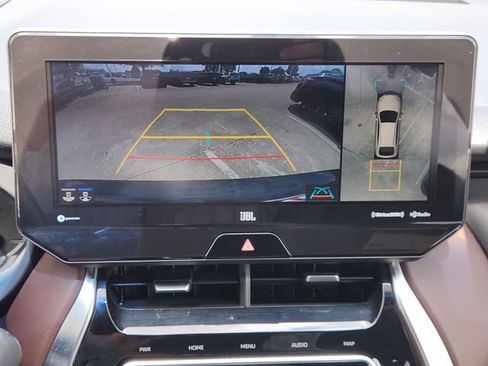Used 2021 Toyota Venza Limited w/ Advanced Technology Package AWD/4WD image 13