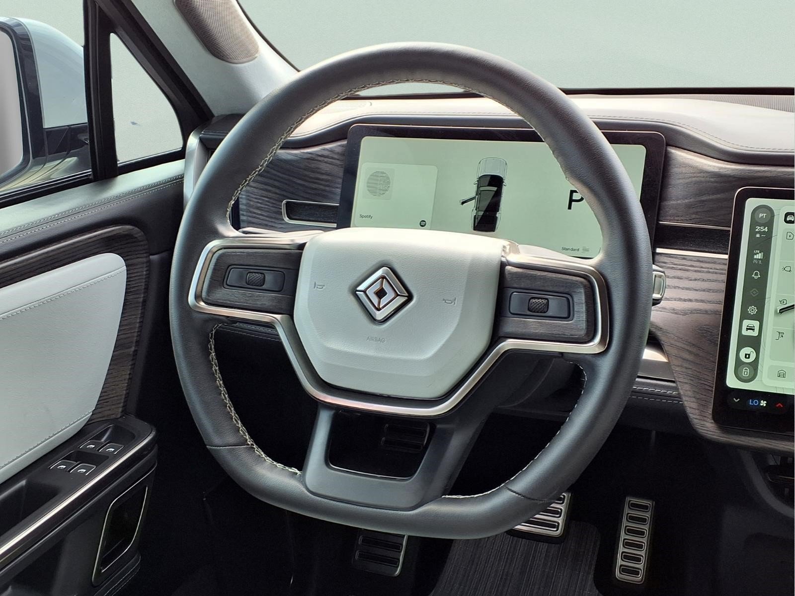 Used 2023 Rivian R1S Launch Edition Quad AWD/4WD image 15