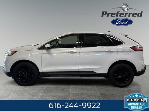 Used 2024 Ford Edge SEL w/ Convenience Package AWD/4WD image 9