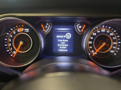 Used 2018 Jeep Wrangler Unlimited Sport S image 18