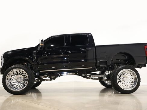 Used 2024 Ford F350 Limited w/ FX4 Off-Road Package image 45