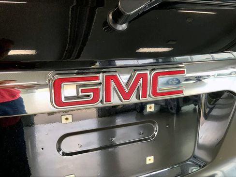 Used 2019 GMC Acadia SLT image 7