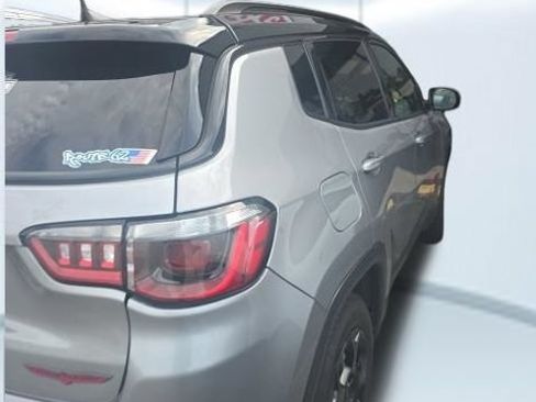 Used 2023 Jeep Compass Trailhawk AWD/4WD image 4