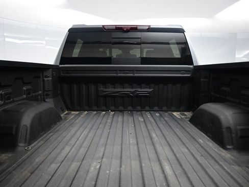Used 2024 Chevrolet Silverado 1500 ZR2 w/ Technology Package image 40