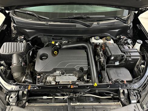 Certified 2024 Chevrolet Equinox LT w/ LPO, Floor Liner Package image 38