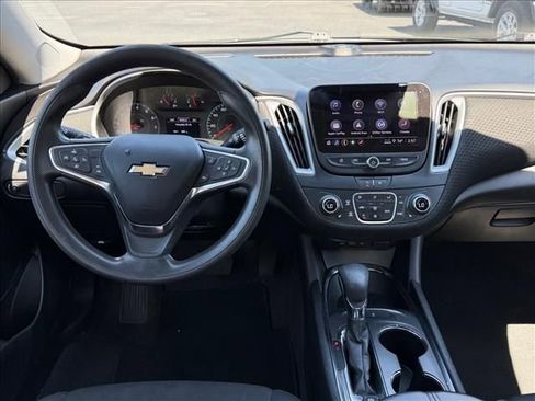Used 2023 Chevrolet Malibu LT FWD image 12