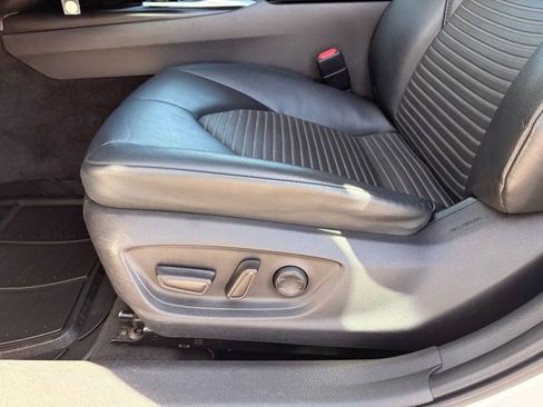 Used 2019 Toyota Camry SE image 27